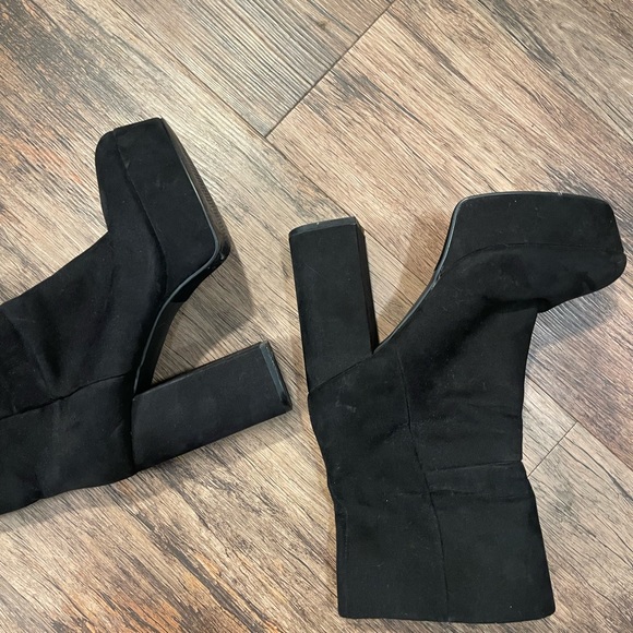 Urban outfitter boots - Picture 2 of 4